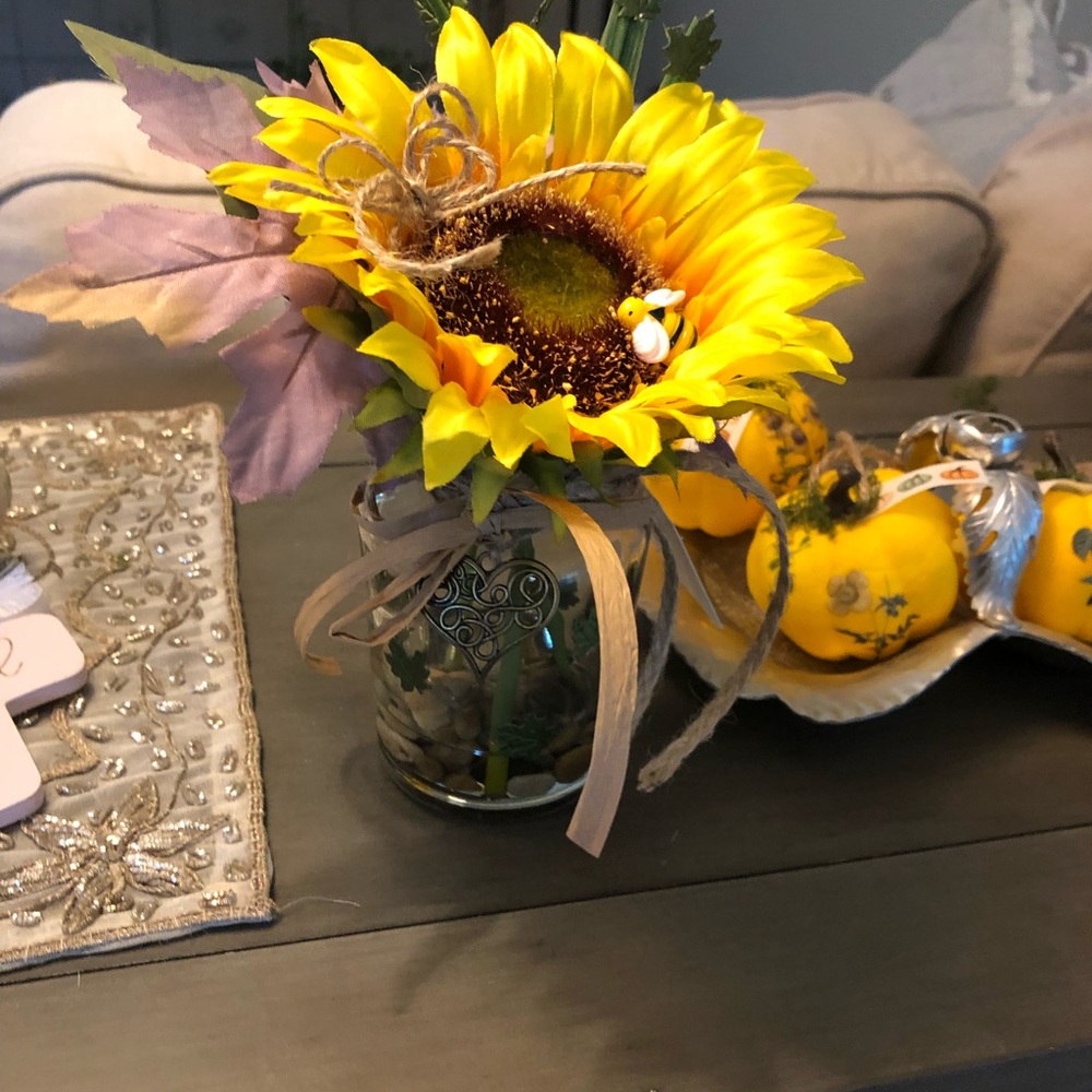 Fall tabletop decor - Picture 7 of 12
